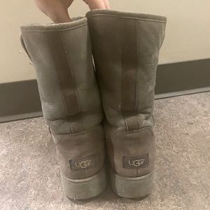WOMEN’S UGG BOOTS, SIZE WOMEN’S : 7 - 7.5 US, GREY COLOUR